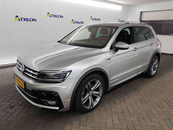 VOLKSWAGEN TIGUAN 2018 wvgzzz5nzjw940803