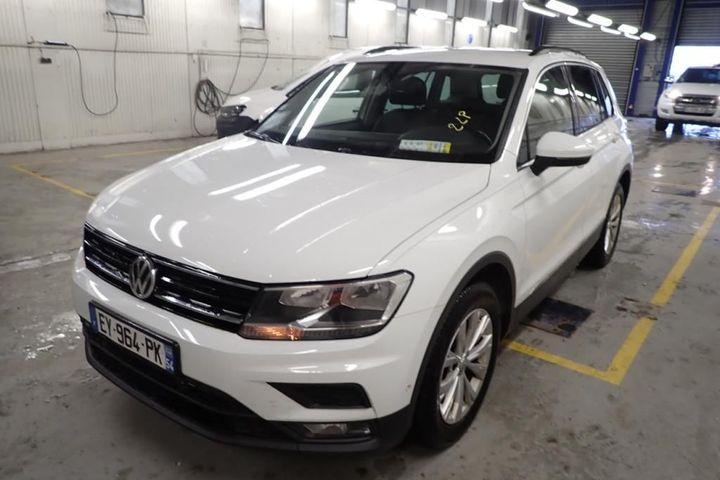 VOLKSWAGEN TIGUAN 2018 wvgzzz5nzjw942329