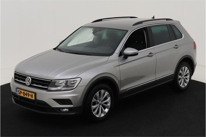 VOLKSWAGEN TIGUAN 2018 wvgzzz5nzjw942351