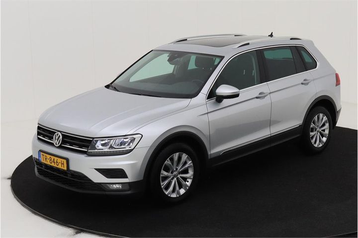 VOLKSWAGEN TIGUAN 2018 wvgzzz5nzjw944716