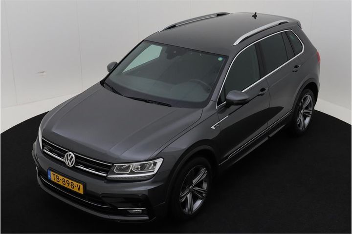 VOLKSWAGEN TIGUAN 2018 wvgzzz5nzjw945469