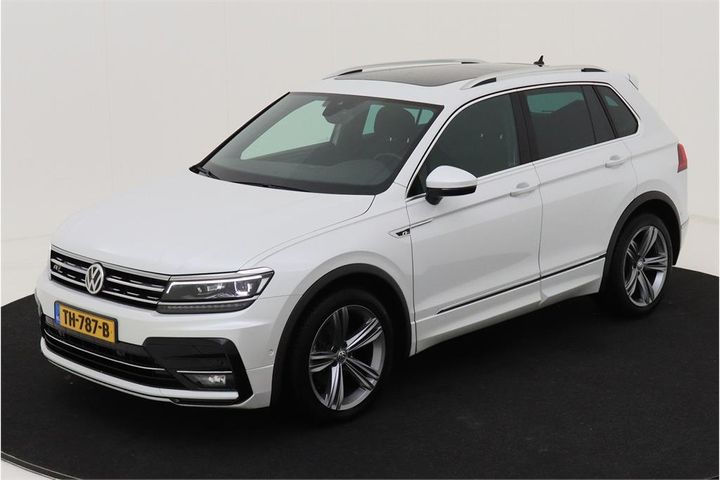 VOLKSWAGEN TIGUAN 2018 wvgzzz5nzjw947254