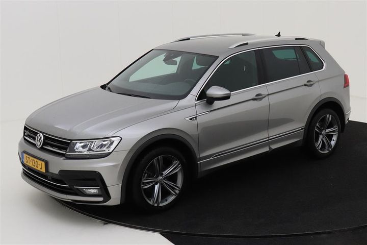 VOLKSWAGEN TIGUAN 2018 wvgzzz5nzjw948617