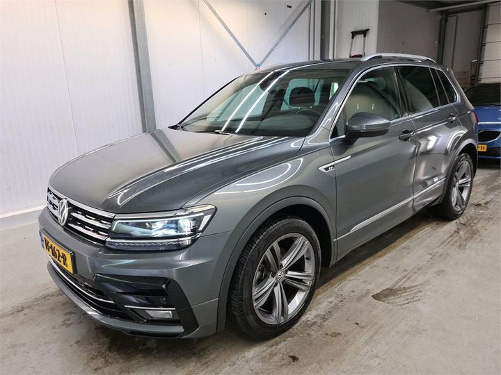 VOLKSWAGEN TIGUAN 2018 wvgzzz5nzjw952032