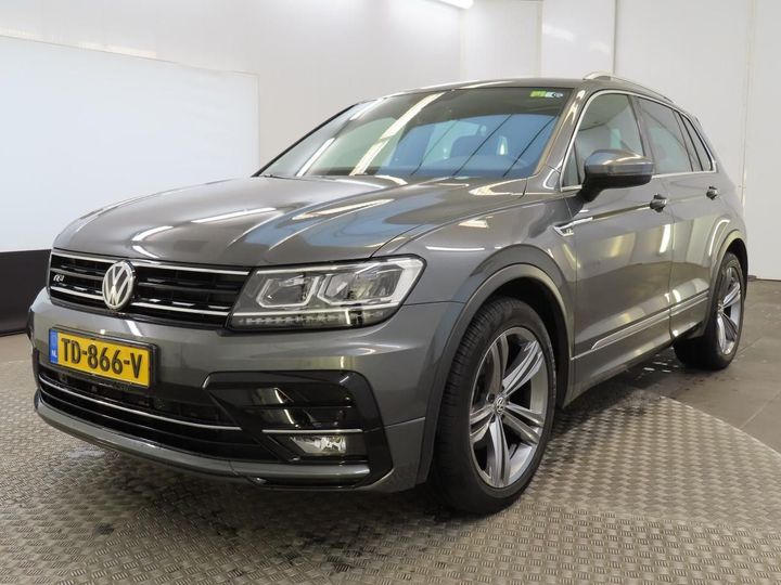 VOLKSWAGEN TIGUAN 2018 wvgzzz5nzjw955187