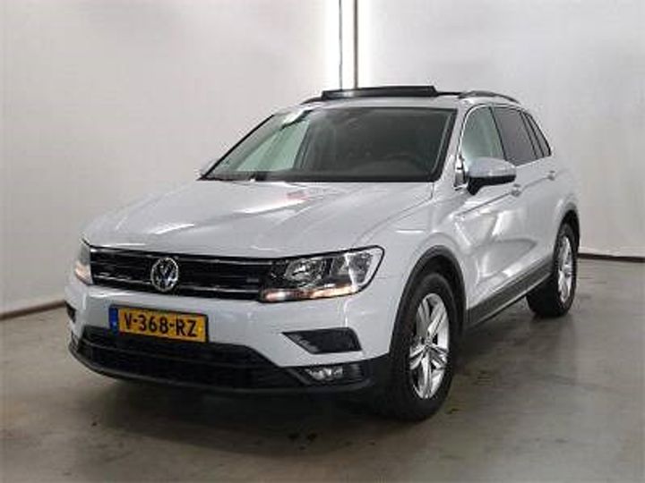 VOLKSWAGEN TIGUAN 2018 wvgzzz5nzjw961608