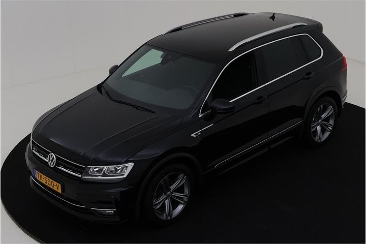 VOLKSWAGEN TIGUAN 2018 wvgzzz5nzjw989140