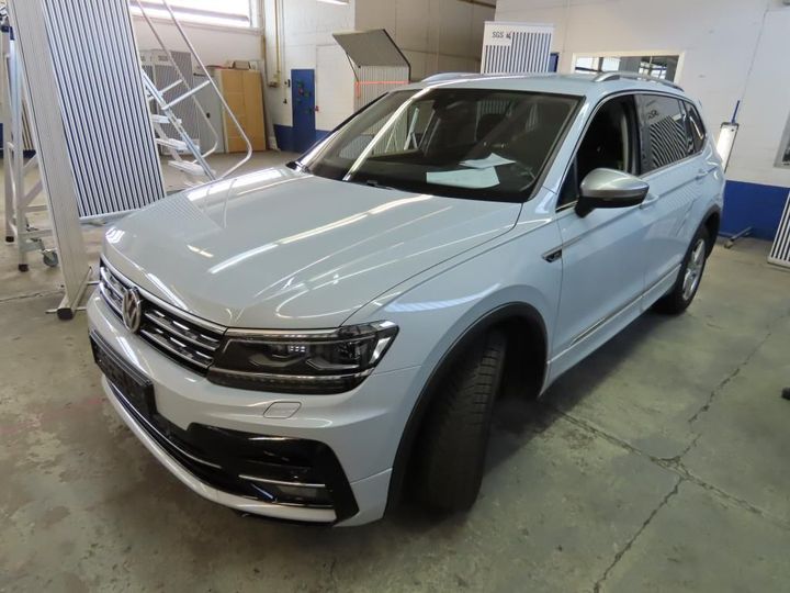 VOLKSWAGEN TIGUAN 2018 wvgzzz5nzkm002607