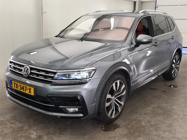 VOLKSWAGEN TIGUAN 2018 wvgzzz5nzkm019688