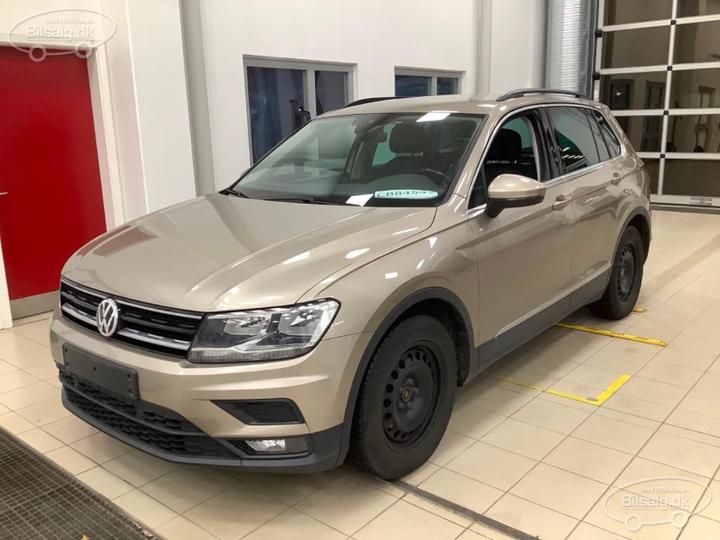 VOLKSWAGEN TIGUAN VAN 2018 wvgzzz5nzkw309884