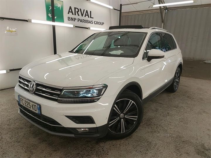 VOLKSWAGEN TIGUAN 2018 wvgzzz5nzkw322000