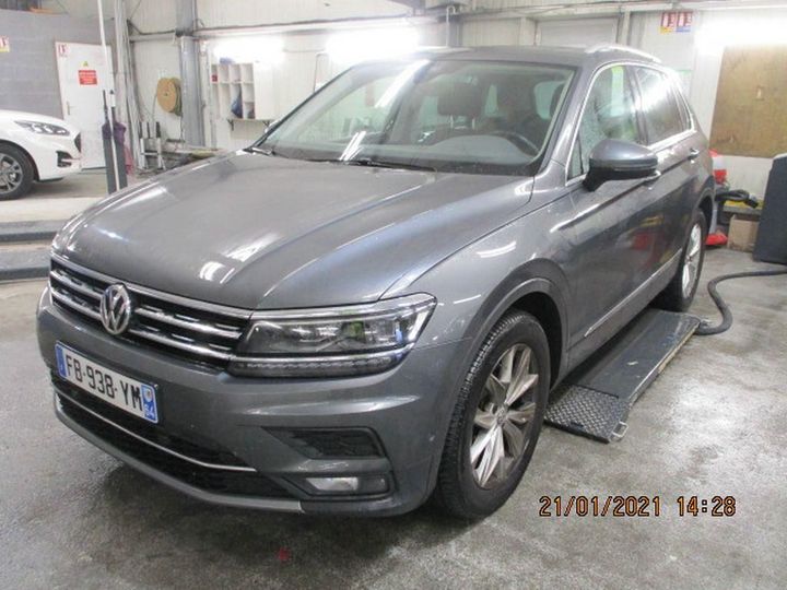 VOLKSWAGEN TIGUAN 2018 wvgzzz5nzkw328481