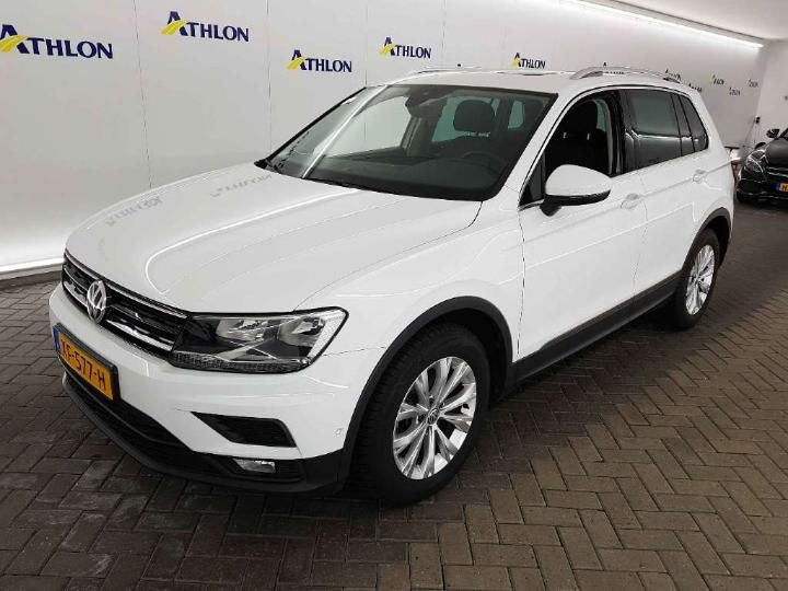 VOLKSWAGEN TIGUAN 2019 wvgzzz5nzkw332980