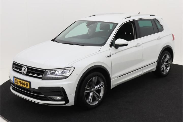 VOLKSWAGEN TIGUAN 2019 wvgzzz5nzkw353153