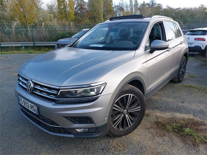 VOLKSWAGEN TIGUAN 2018 wvgzzz5nzkw800650