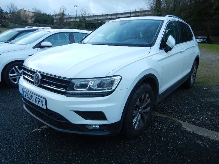 VOLKSWAGEN TIGUAN 2018 wvgzzz5nzkw800701