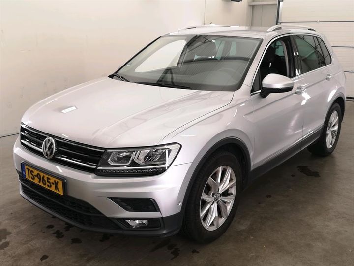 VOLKSWAGEN TIGUAN 2018 wvgzzz5nzkw811620