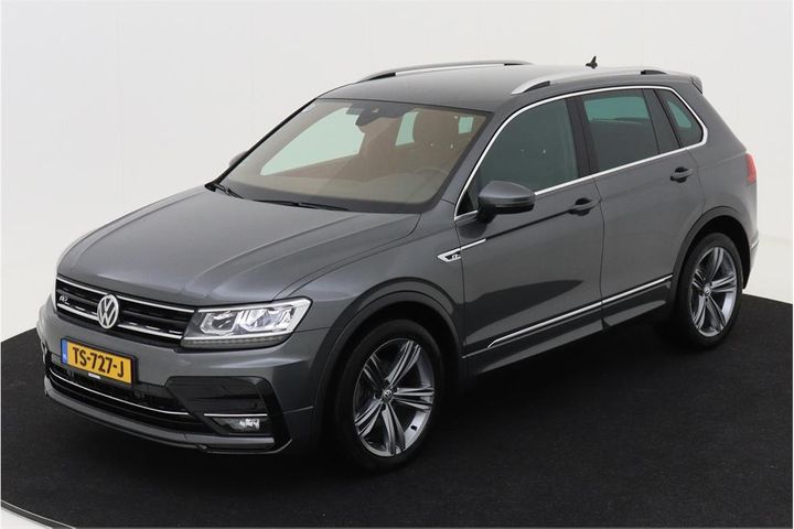 VOLKSWAGEN TIGUAN 2018 wvgzzz5nzkw815157