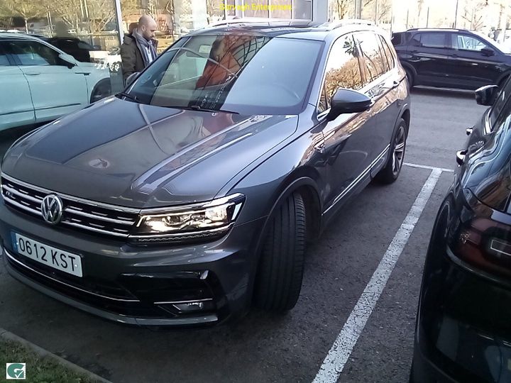 VOLKSWAGEN TIGUAN 2019 wvgzzz5nzkw815298