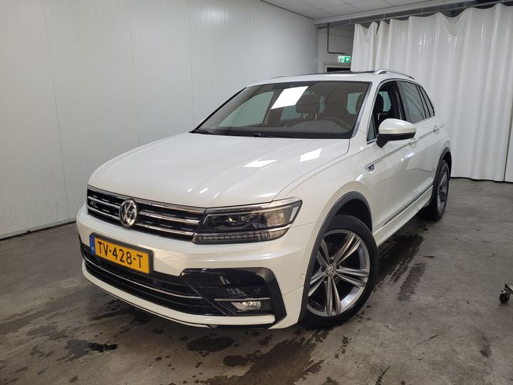 VOLKSWAGEN TIGUAN 2018 wvgzzz5nzkw817530