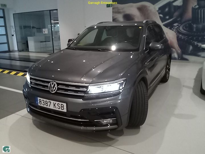 VOLKSWAGEN TIGUAN 2018 wvgzzz5nzkw828006