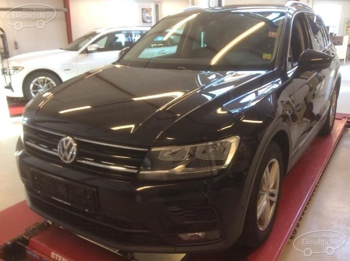 VOLKSWAGEN TIGUAN ESTATE 2019 wvgzzz5nzkw857912