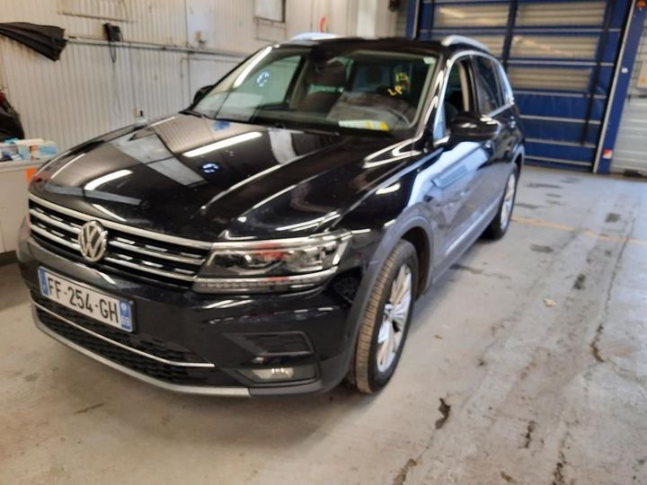 VOLKSWAGEN TIGUAN 2019 wvgzzz5nzkw876194