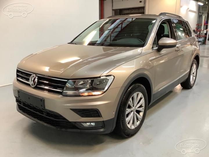 VOLKSWAGEN TIGUAN ESTATE 2019 wvgzzz5nzlw305086