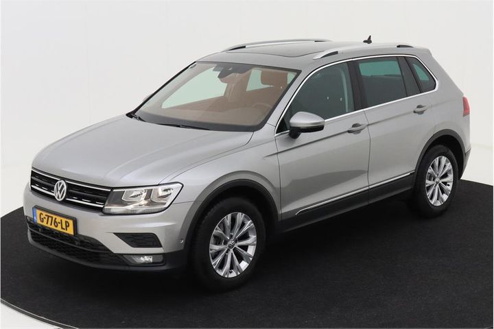 VOLKSWAGEN TIGUAN 2019 wvgzzz5nzlw803674