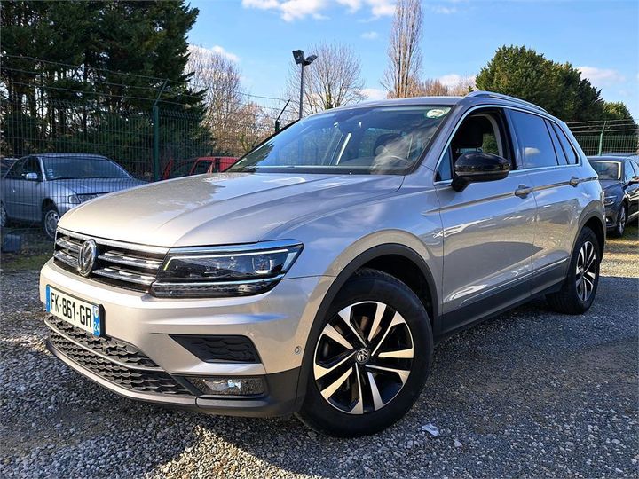 VOLKSWAGEN TIGUAN 2019 wvgzzz5nzlw815939