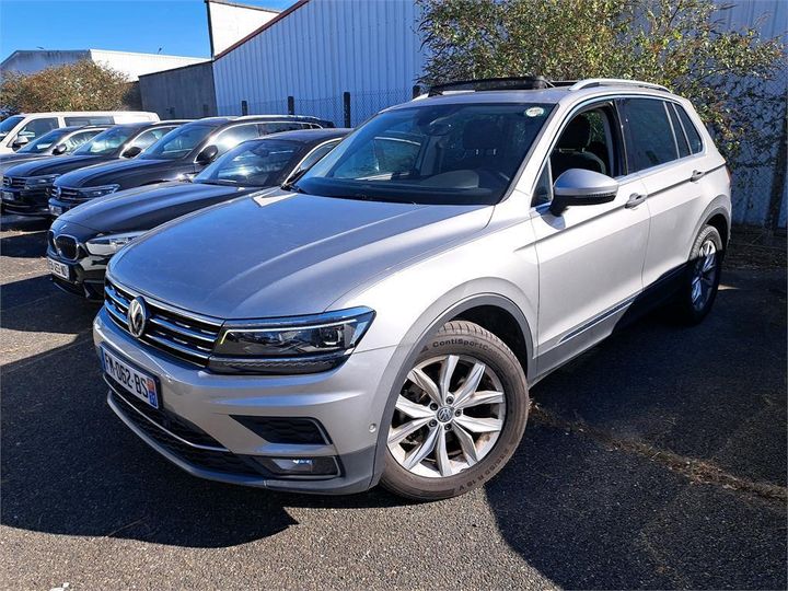 VOLKSWAGEN TIGUAN 2019 wvgzzz5nzlw824305