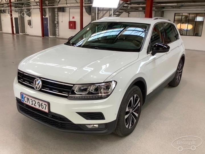 VOLKSWAGEN TIGUAN SUV 2019 wvgzzz5nzlw824570