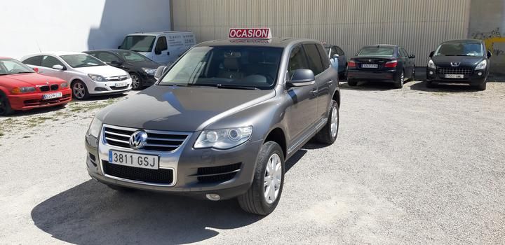 VOLKSWAGEN TOUAREG 4X4 (FOUR WHEEL DRIVE). 2009 wvgzzz7lz9d036815