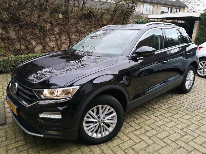 VOLKSWAGEN T-ROC 2018 wvgzzza1zjv000670