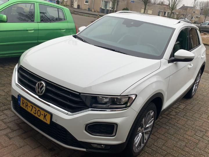 VOLKSWAGEN T-ROC 2018 wvgzzza1zjv009080