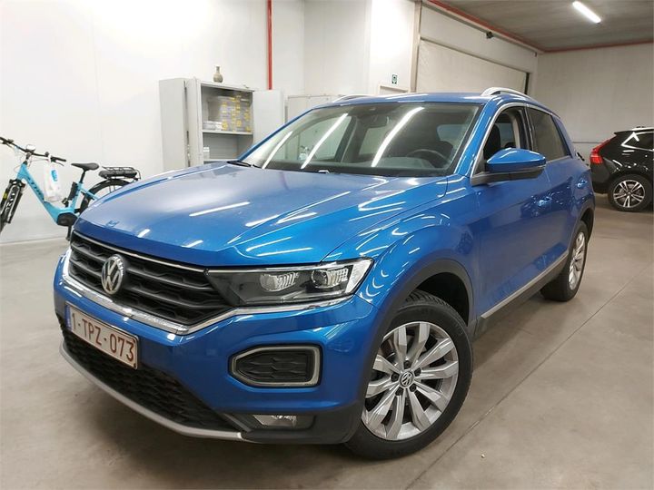 VOLKSWAGEN T-ROC 2018 wvgzzza1zjv009703