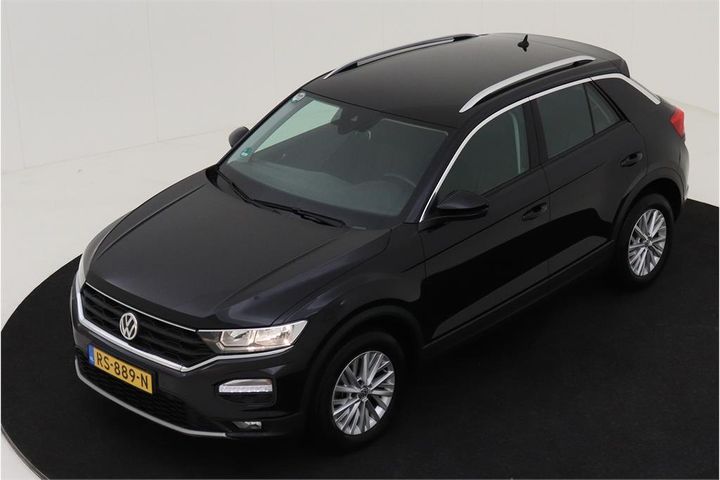 VOLKSWAGEN T-ROC 2018 wvgzzza1zjv014225