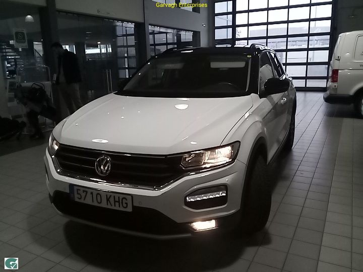 VOLKSWAGEN T-ROC 2018 wvgzzza1zjv016687