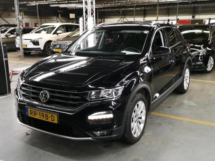 VOLKSWAGEN T-ROC 2018 wvgzzza1zjv017401