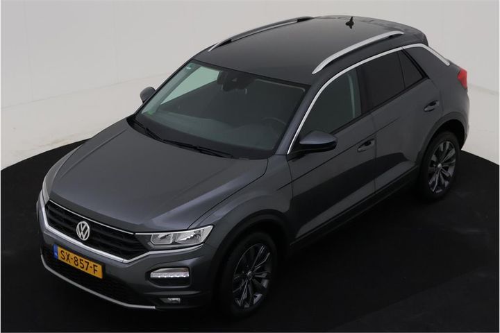 VOLKSWAGEN T-ROC 2018 wvgzzza1zjv021784