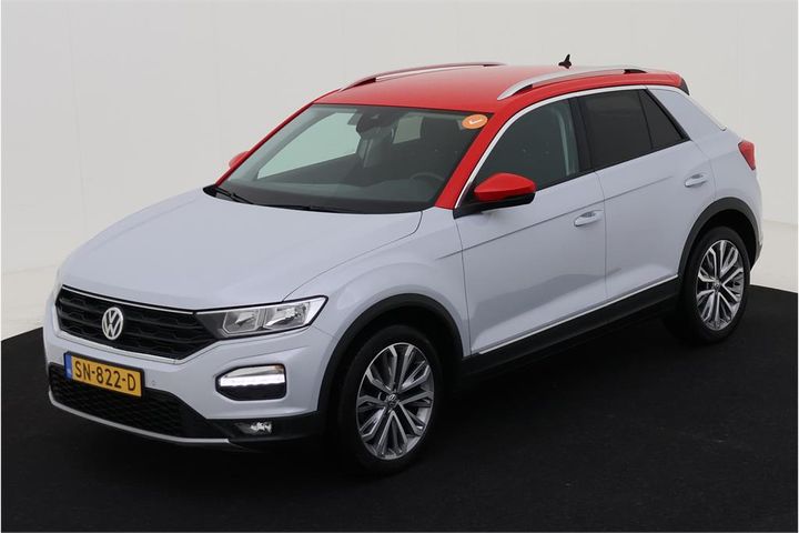 VOLKSWAGEN T-ROC 2018 wvgzzza1zjv022484