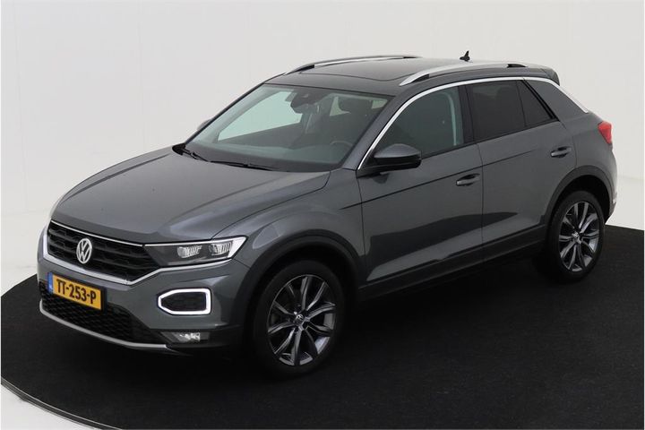 VOLKSWAGEN T-ROC 2018 wvgzzza1zjv022840