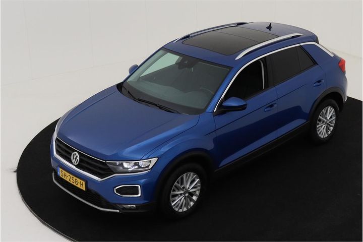 VOLKSWAGEN T-ROC 2018 wvgzzza1zjv022912