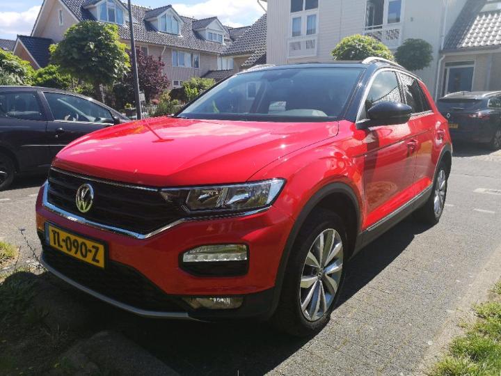 VOLKSWAGEN T-ROC 2018 wvgzzza1zjv027966