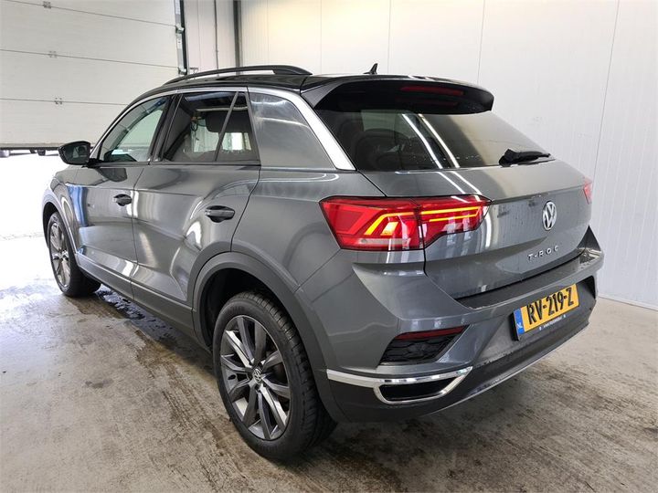 VOLKSWAGEN T-ROC 2018 wvgzzza1zjv029104