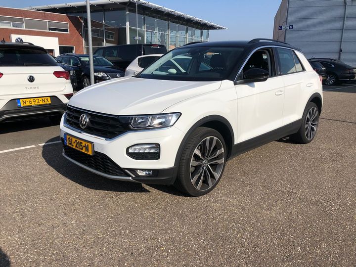 VOLKSWAGEN T-ROC 2018 wvgzzza1zjv031732