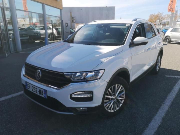 VOLKSWAGEN T-ROC 2018 wvgzzza1zjv031947