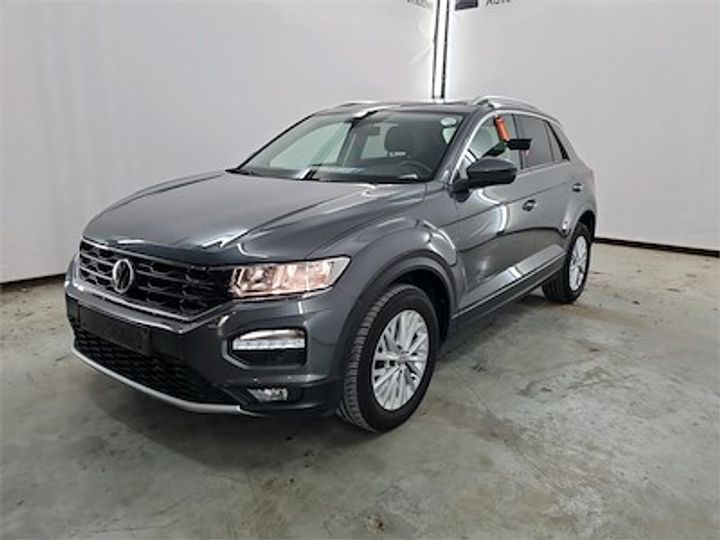 VOLKSWAGEN T-ROC 2018 wvgzzza1zjv033177