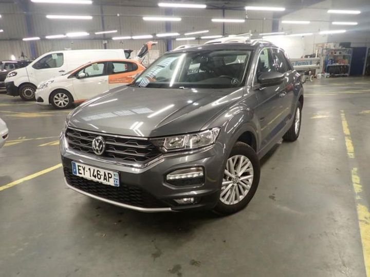 VOLKSWAGEN T-ROC 2018 wvgzzza1zjv036747