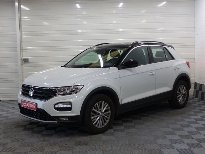 VOLKSWAGEN T-ROC 2018 wvgzzza1zjv036934